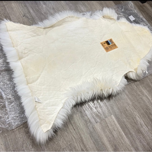 Rug - Picture 3 of 4